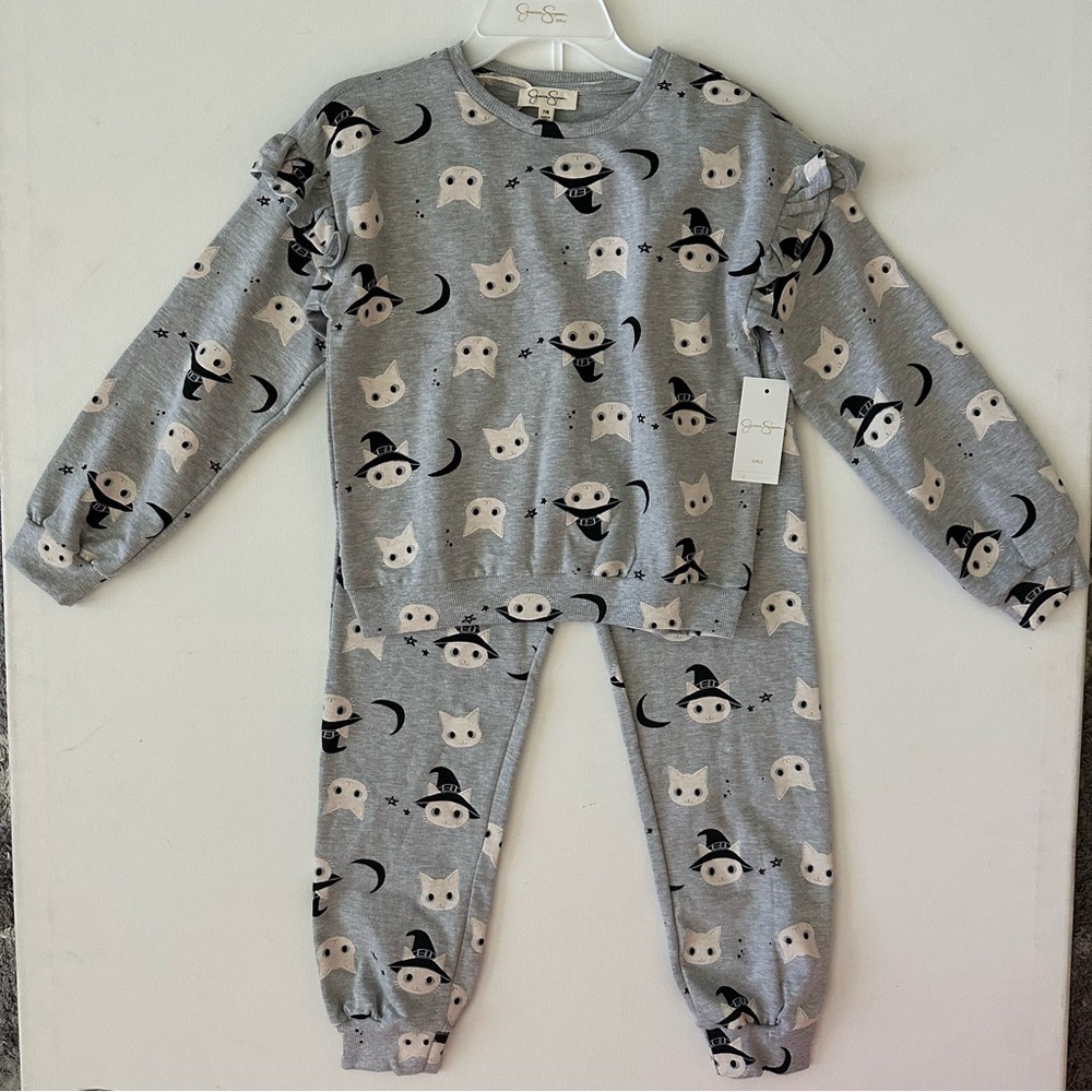 Jessica Simpson Gray Witch Print Sweatsuit Size 7/8 Girls - Picture 2 of 12